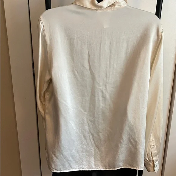 Talbot’s vintage silk blouse - Picture 3 of 5